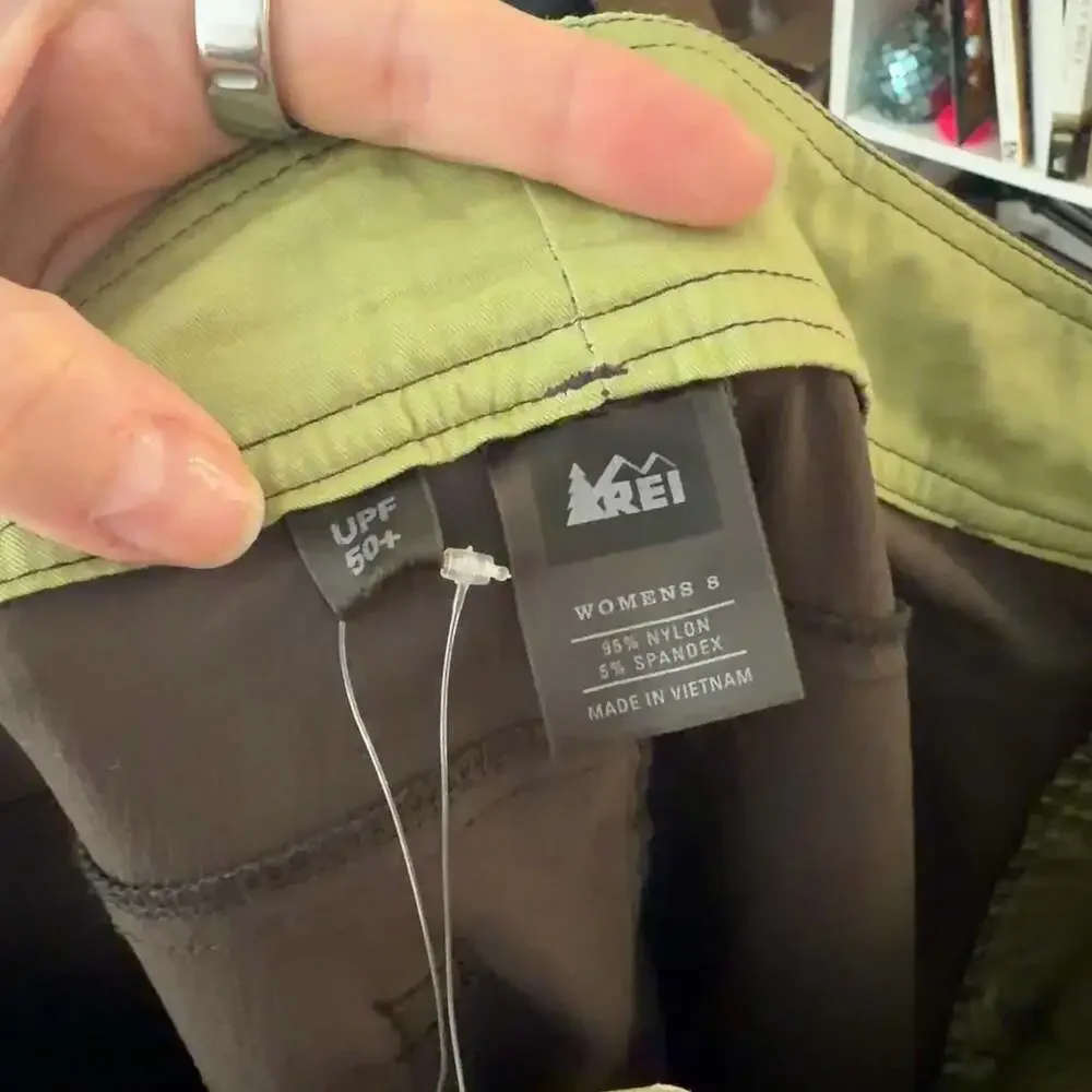 NWT REI Co-op Sahale Convertible Hiking Pants Size 8 Pinecone Brown Women’s